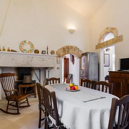 Antica Corte Dell'800 Apartment *